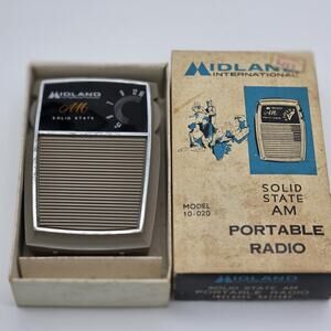 Vintage Midland 10-020 Solid State AM Transistor Radio Working Original Box